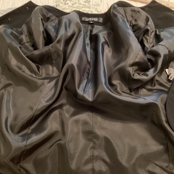 Ladies Black Military-Inspired 2-pc Suit - Kasper - 8P - Picture 11 of 13